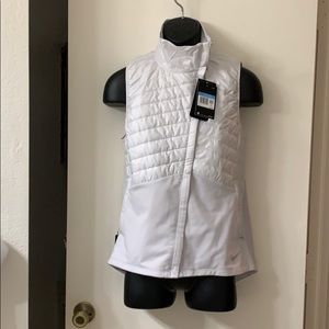 nike women's essential running vest